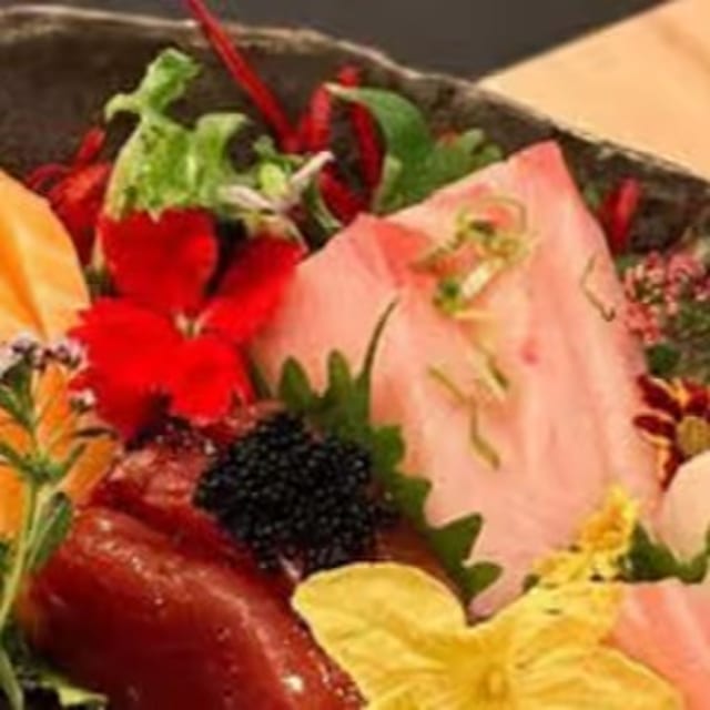 Sashimi Deluxe.